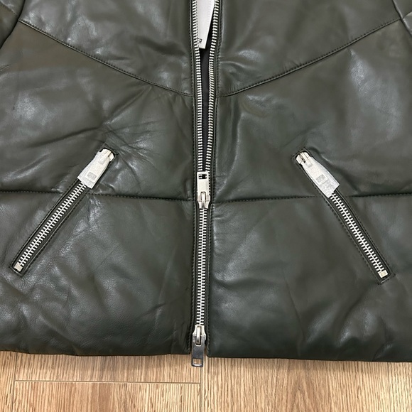 NWT! Walter Baker Leather Puffer Jacket. Size Small - Picture 4 of 8